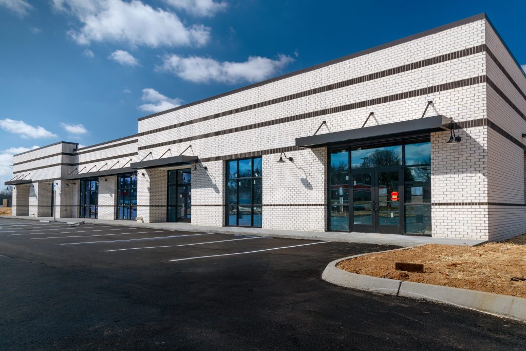 Retail space of around 1,200 m² in Ulm-Senden goes to... 1 deal 1306231