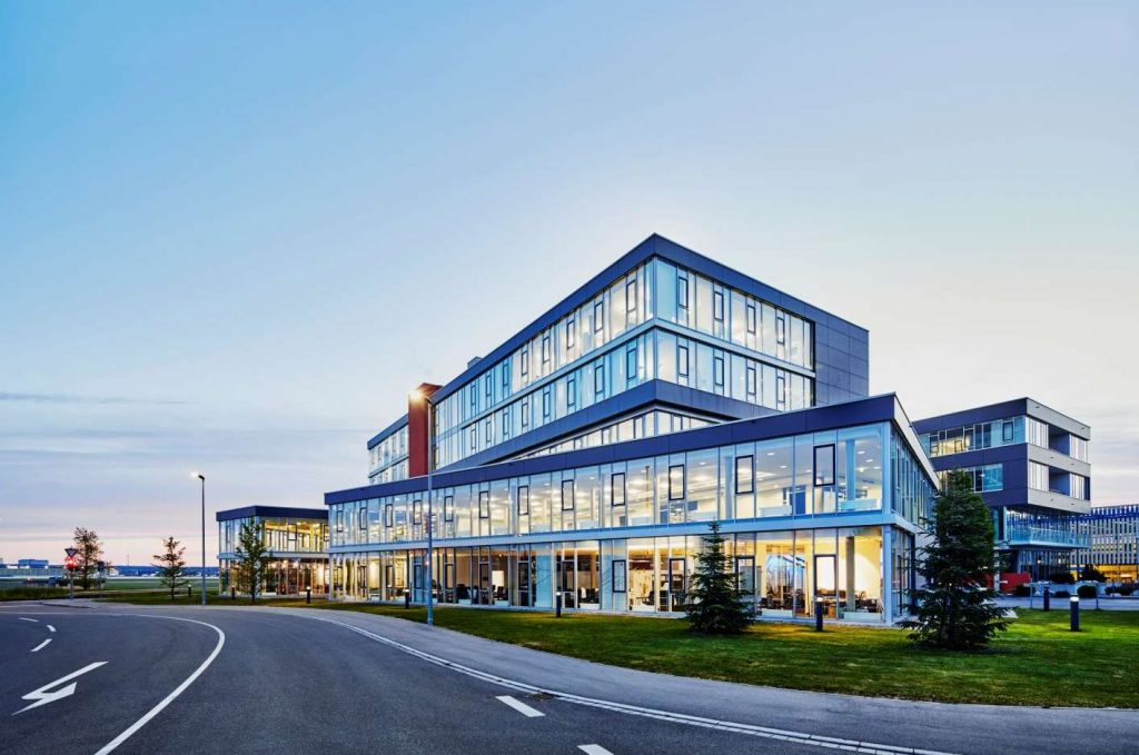 Vermittlung von ca. 1.500 m² Bürofläche im Airport-Business... 5 deal 231211 1